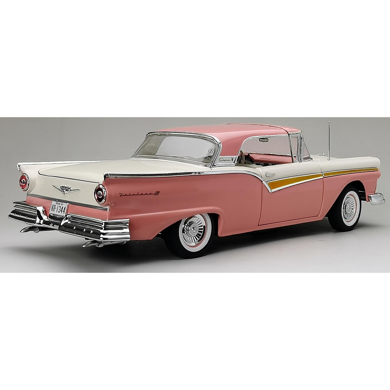 1957 Ford Fairlane 500 Skyliner-Sunset Coral / Colonial White