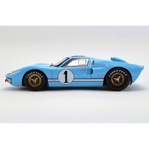 1966 Ford GT40 Le Mans #1 - Ken Miles Alt Image 1