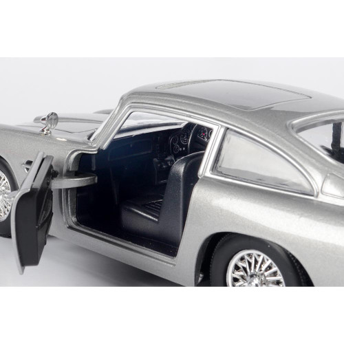 James Bond Aston Martin DB5 - Goldfinger Alt Image 3
