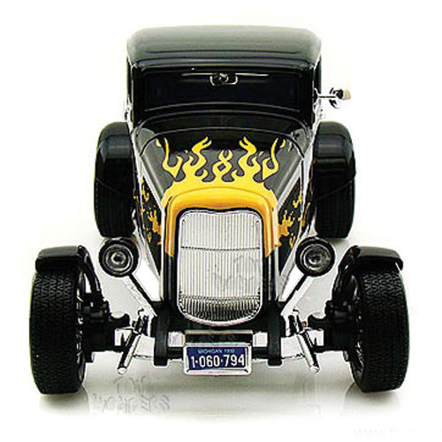 1932 Ford Hot Rod - Black Flames 1:18 Scale Diecast Model by Motormax Alt Image 1