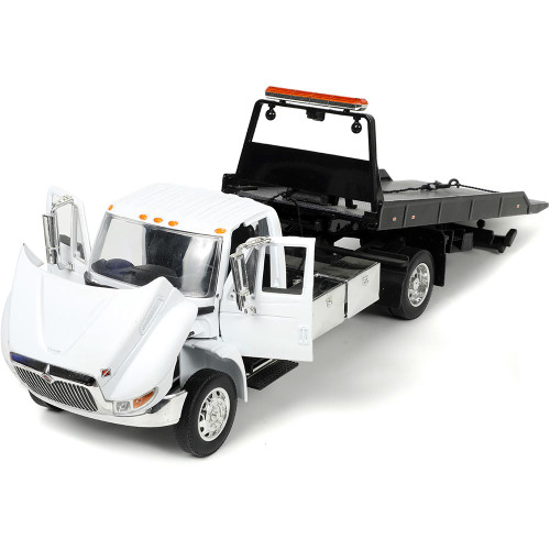 International Flatbed Tow Truck Alt Image 5