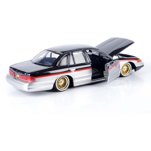 1993 Ford Crown Victoria - Get Low Alt Image 2
