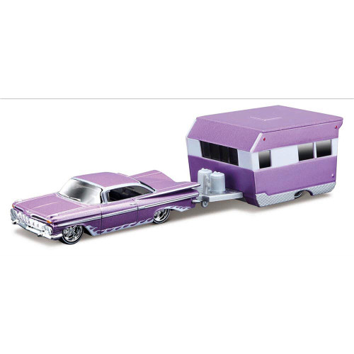 1959 Chevy Impala & Alameda Camper - Design Tow & Go 1:64 Scale Diecast Model by Maisto Main Image