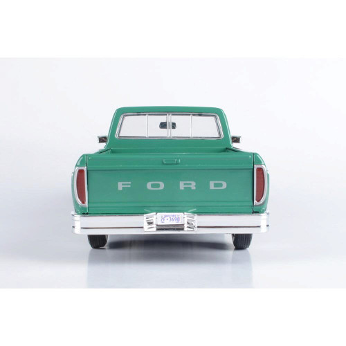 1977 Ford F-150 Custom Pickup - Jade Glow 1:24 Scale Diecast Model by Motormax Alt Image 2