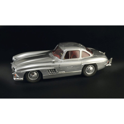 Mercedes-Benz 300 SL Gullwing 1/16 Kit Alt Image 6