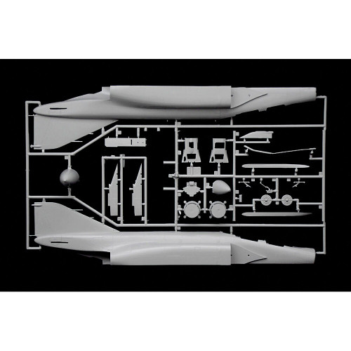 F-4J Phantom II 1/48 Kit Alt Image 8