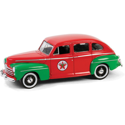 Karate Kit 1947 Ford Super De Luxe Convertible Club Coupe | Greenlight