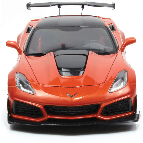 2019 Chevrolet Corvette ZR1 - Sebring Orange Tintcoat 1:18 Scale Diecast Model Car by IXO Models Alt Image 2