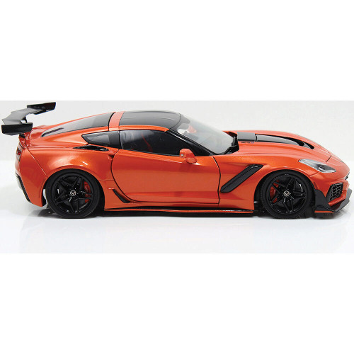 2019 Chevrolet Corvette ZR1 - Sebring Orange Tintcoat Alt Image 4