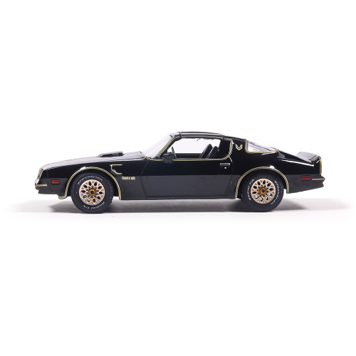 1977 Pontiac Trans Am - Starlight Black Alt Image 4