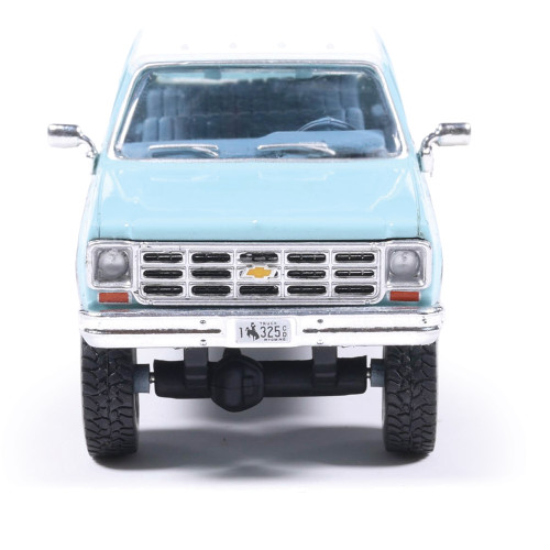 1978 Chevrolet Silverado K30 Crew Cab Fleetside Lifted - Light Blue and Frost White 1:64 Scale Diecast Model Truck by IXO Models Alt Image 5