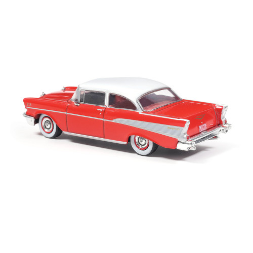 1957 Chevrolet Bel Air Sedan - Matador Red and India Ivory 1:64 Scale Diecast Model Car by IXO Models Alt Image 3