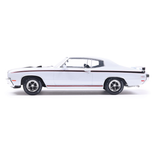 1970 Buick GSX - Apollo White 1:43 Scale Diecast Model Car by IXO Models Alt Image 7