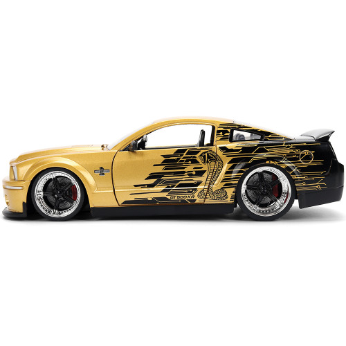2008 Shelby Mustang G.T. 500KR - Gold Cobra 1:24 Scale Diecast Model Car by Jada Toys Alt Image 5