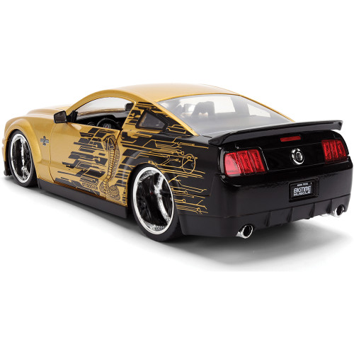 2008 Shelby Mustang G.T. 500KR - Gold Cobra 1:24 Scale Diecast Model Car by Jada Toys Alt Image 6