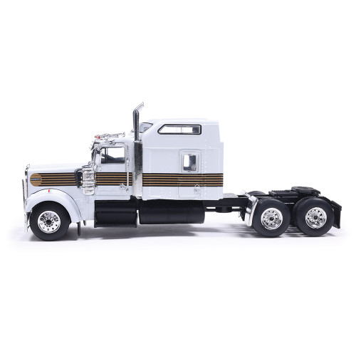 Kenworth W900 - White With Comet Alt Image 3