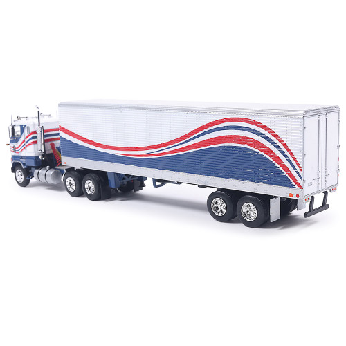1976 Ford CL 9000 - Red/White/Blue & Vintage Trailer Alt Image 4