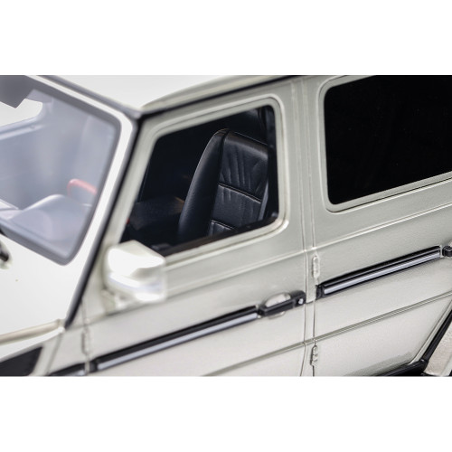 2003 Mercedes G-Class 55 AMG - Iridium Silver 1:18 Scale Cast Resin Model Truck by Ottomobile Alt Image 5