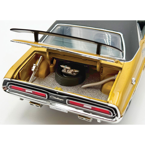 1971 Dodge Challenger R/T GY8 Diecast Model Car | Acme