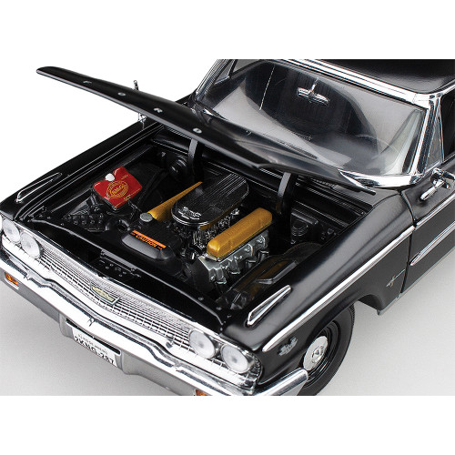 1963 Ford Galaxie 500 XL Hardtop - Semi-gloss Black (Fast 5 ) 1:18 Scale Diecast Model Car by Sunstar Alt Image 7