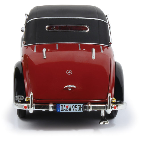 1950 Mercedes 170S - Burgundy 1:18 Scale Diecast Model Car by Signature Models Alt Image 6