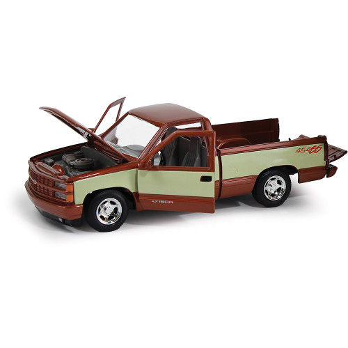 1992 Chevy 454 SS Pickup With Slide-In Camper 1:24 Scale  by Motormax Alt Image 2