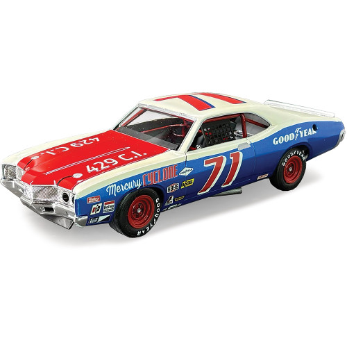 1971 Mercury Cyclone Stock Car 1:25 Scale Plastic Model Kit by MPC Models Alt Image 1