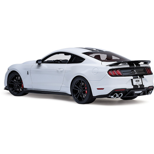 Ford Mustang Shelby G.T.500 - Oxford White Alt Image 2