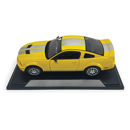 2007 Ford Mustang G.T. 500 - Yellow 1:18 Scale Diecast Model Car by Shelby Collectibles Alt Image 4