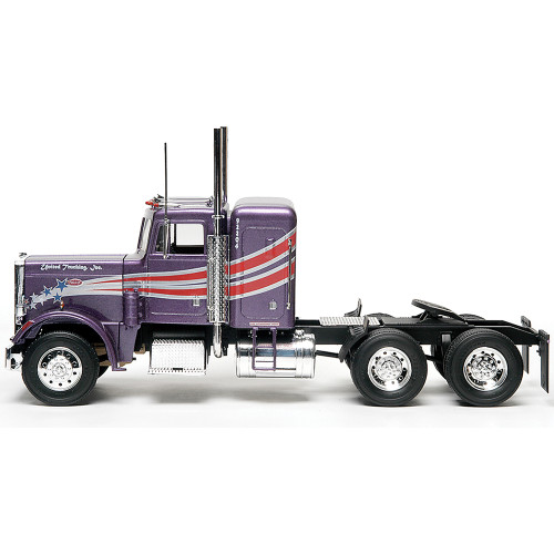 Peterbilt 359 Conventional - Plastic Model Kit 1:25 Scale Model Kit by Revell Alt Image 2