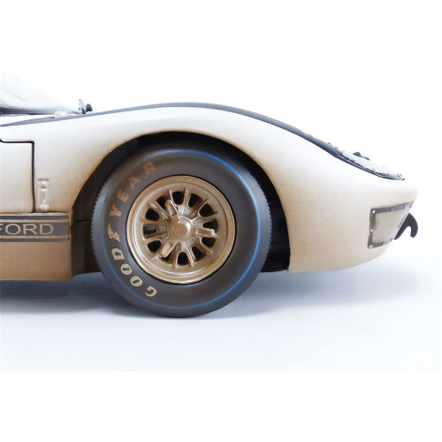 1966 Ford GT40 #98 Daytona 24 Hours - After Race 1:18 Scale Diecast Model Car by Shelby Collectibles Alt Image 5