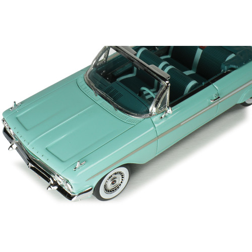 1961 Chevrolet Impala Convertible - Green Alt Image 6