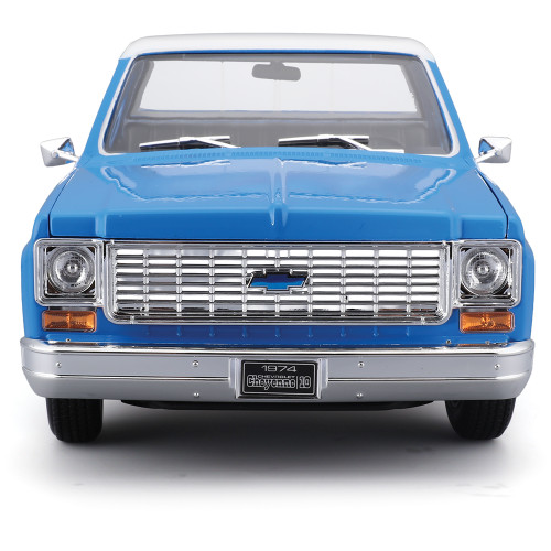 1974 Chevrolet C10 Cheyenne Super - Blue/White 1:18 Scale Diecast Model Truck by Maisto Alt Image 3