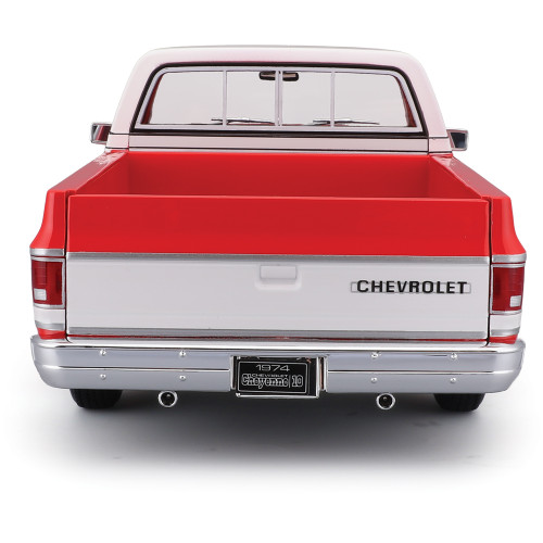 1974 Chevrolet C10 Cheyenne Super - Red/White 1:18 Scale Diecast Model Truck by Maisto Alt Image 4