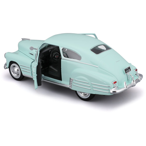 1948 Chevrolet Fleetline Aerosedan - Green 1:24 Scale Diecast Model Car by Maisto Alt Image 2
