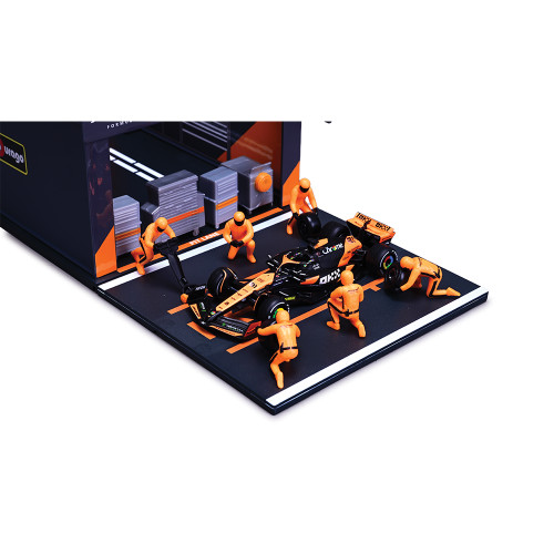 2024 McLaren F1MCL38 Pit Pass - Piastri #81 Alt Image 3