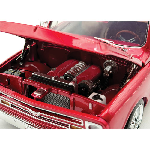 1967 Chevrolet C-10 Custom - Showtime 1:18 Scale Diecast Model Truck by Acme Alt Image 3