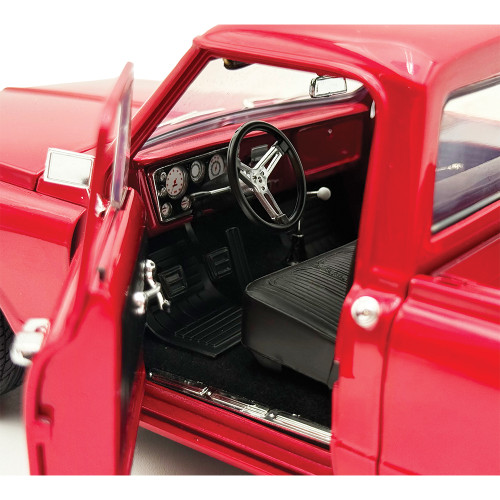 1967 Chevrolet C-10 Custom - Showtime 1:18 Scale Diecast Model Truck by Acme Alt Image 4