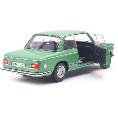 1971 BMW 1602 - Taiga Alt Image 2