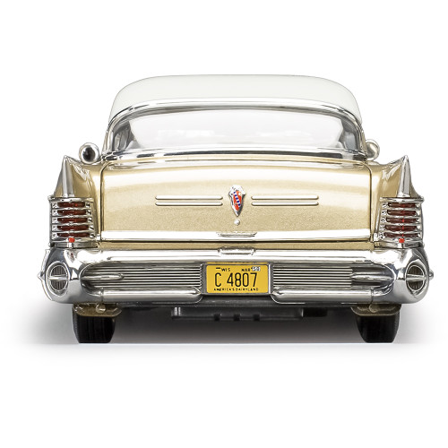 1958 Buick Limited Riviera Coupe - Glacier White / Gold Mist 1:18 Scale Diecast Model Car by Sunstar Alt Image 6