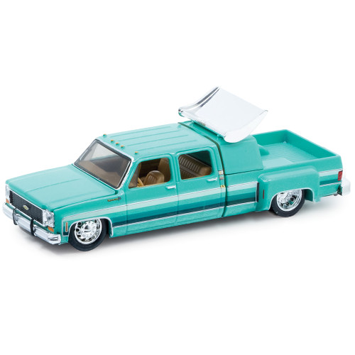 1970 Chevrolet C60 Truck & 1974 Chevrolet Cheyenne Super 30 Diecast Collection Alt Image 2