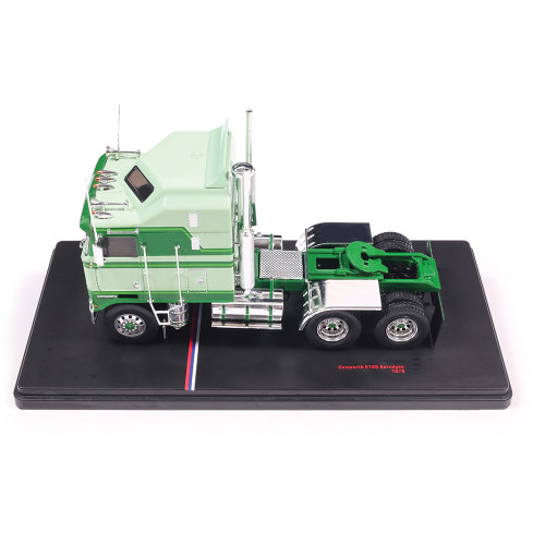 1976 Kenworth K100 Aerodyne - Green 1:43 Scale Diecast Model Truck by IXO Models Alt Image 8