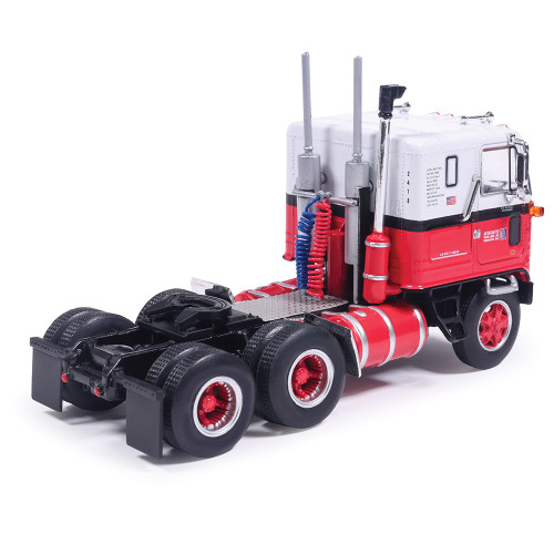 GMC Astro 95 - Red And White 1:64 Scale Diecast Model Truck by IXO Models Alt Image 1