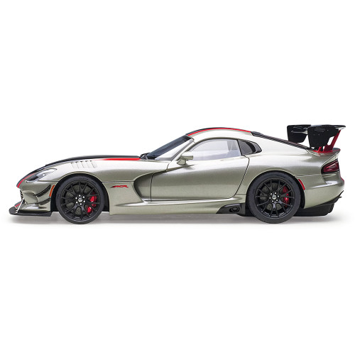 2017 Dodge Viper GTS-R Commemorative Edition ACR - Bullet Silver Metallic w/Black Stripes Alt Image 4
