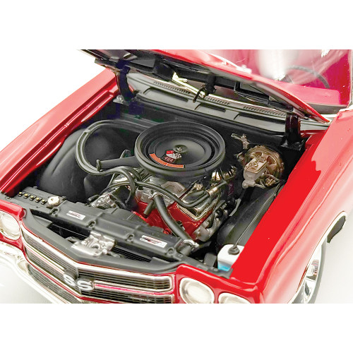 1970 Chevrolet Chevelle SS 454 LS6 - Cranberry Red 1:18 Scale Diecast Model Car by Acme Alt Image 3