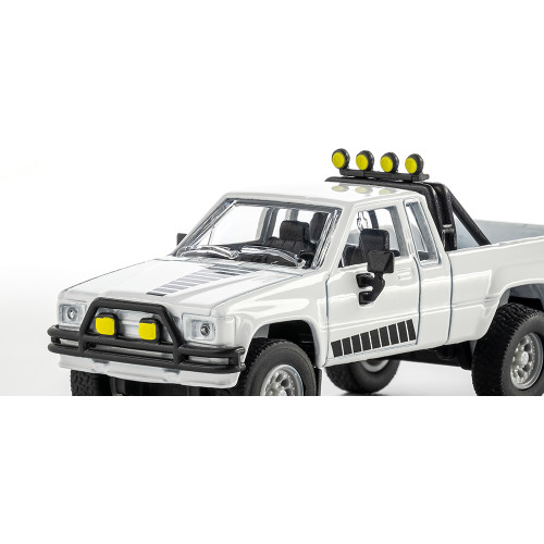 1985 Toyota Hilux SR5 Alt Image 1