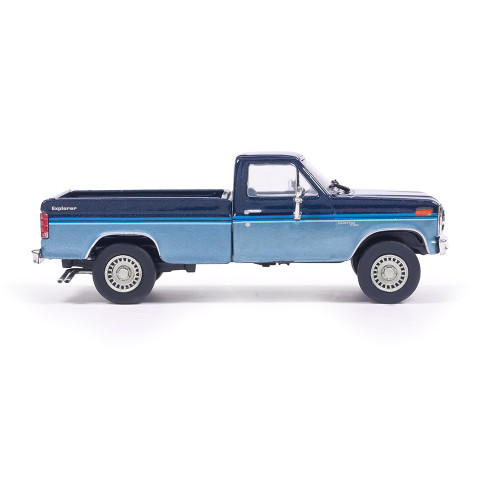 1981 Ford F-150 Custom Explorer Short Bed Styleside 4X2 Midnight