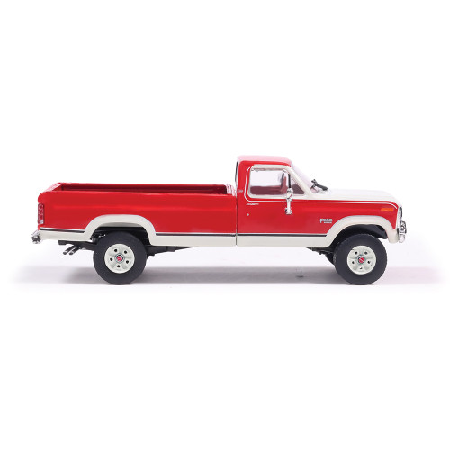 1984 Ford F-250 XLT Lariat Long Bed Styleside 4X4 - Victoria 1:64 Scale Diecast Model Truck by IXO Models Alt Image 7