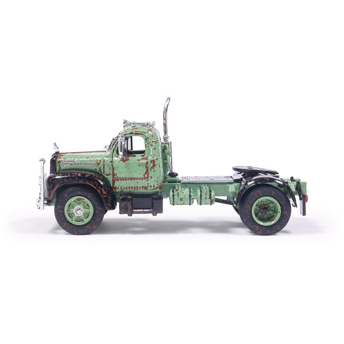 1953 Mack B61 - Rusty Green and Black 1:64 Scale Diecast Model Truck by IXO Models Alt Image 4