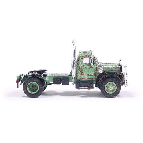 1953 Mack B61 - Rusty Green and Black 1:64 Scale Diecast Model Truck by IXO Models Alt Image 6